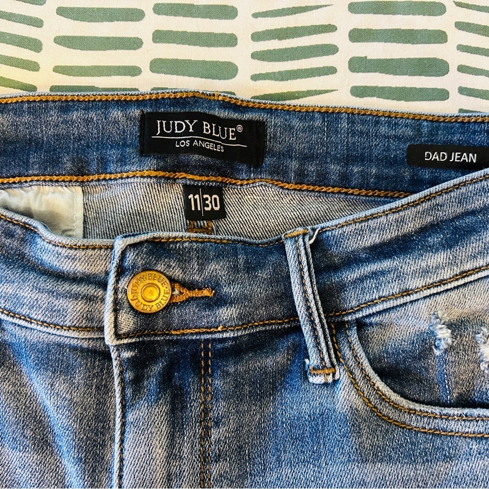 Judy Blue Dad Jean 11/30 High Rise Straight Leg Distressed Hidden Pocket - Picture 5 of 11